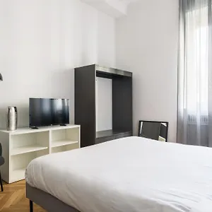 Luxury 4 Bedrooms Close To Duomo Appartement